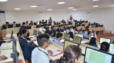 SCMS Hyderabad Computer Lab
